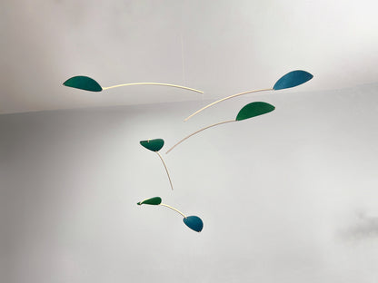 Large Kinetic Mobile Art. Calder Adult Mobile Hanging Sculpture for Mid Century Home, Office Decor, Scandi Furnishing & Ceiling
fluenced by Calder mobiles and the mid-century modern movement. A beautiful piece of moving hanging.
Scandinavian style mobile Lily is handmade with responsibly sourced birch sheets.  The Lily Mobile compose